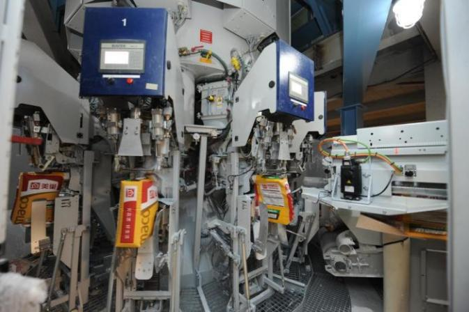 美巢深耕家裝環(huán)保輔料賽道，榮獲“綠色領(lǐng)跑企業(yè)”稱號