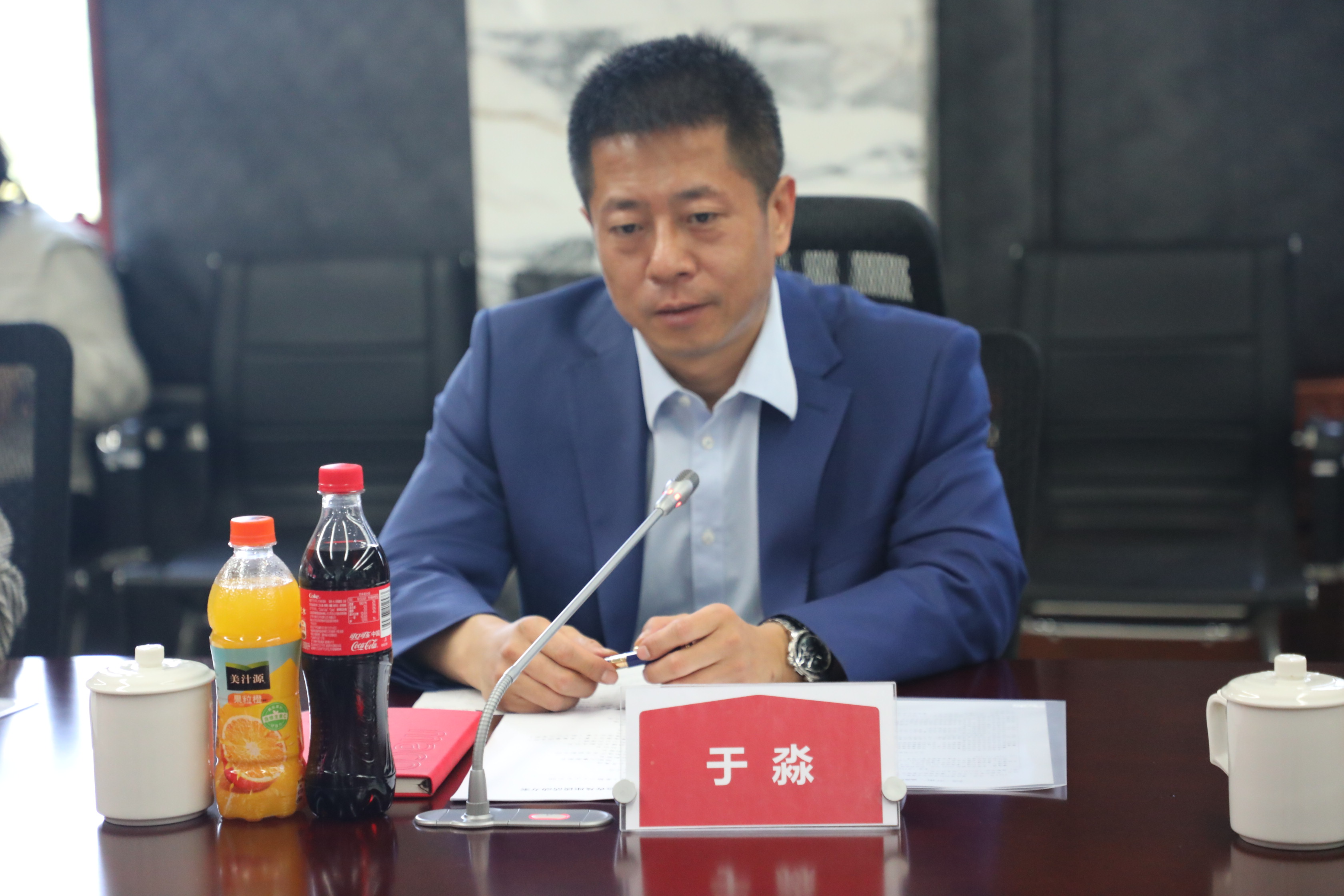 經(jīng)開區(qū)工委副書記、組織人事部部長于淼一行蒞臨美巢參觀督導